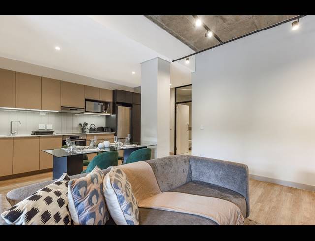 2 BEDROOM APARTMENT FOR SALE IN SANDOWN